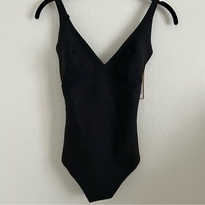 SKIMS Body Core Sculpt Unlined Plunge Thong Bodysuit in Onyx size Medium